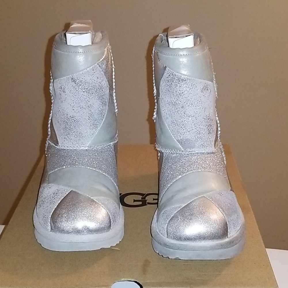 UGG KIDS Classic Short SILVER PATCHWORK SIZE 3